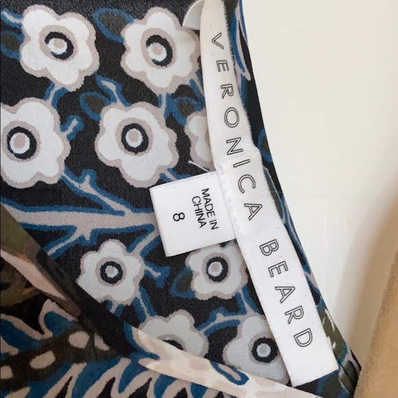 Veronica beard 100% silk print blouse - Picture 2 of 3